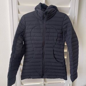 Lululemon Pack it Down Jacket in Black sz 6